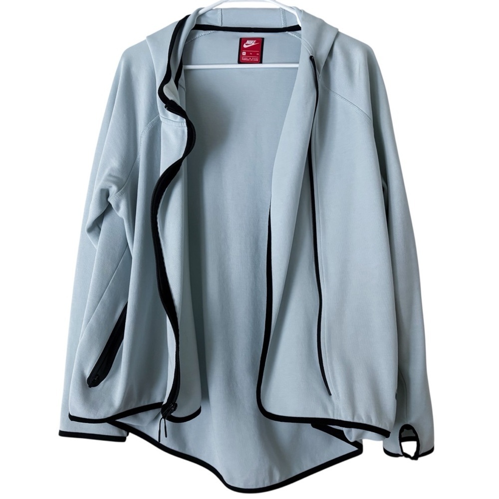 Nike Sportswear Women's Tech Fleece Full-Zip Cape Hoodie: XL - Picture 4 of 6